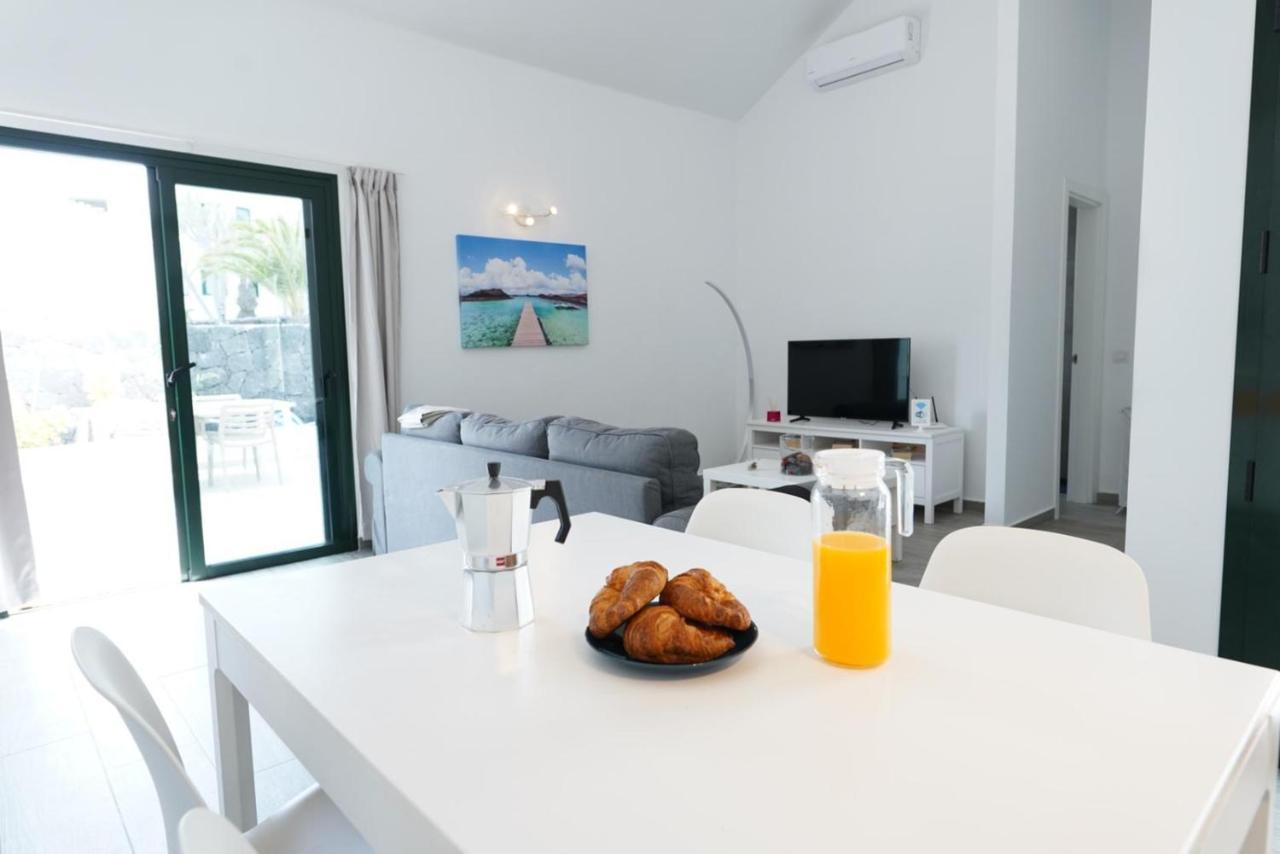 Luxury Villa Sea Front Costa Teguise Bagian luar foto