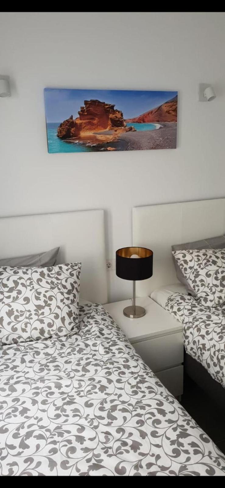 Luxury Villa Sea Front Costa Teguise Bagian luar foto