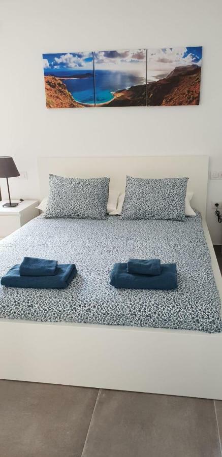 Luxury Villa Sea Front Costa Teguise Bagian luar foto