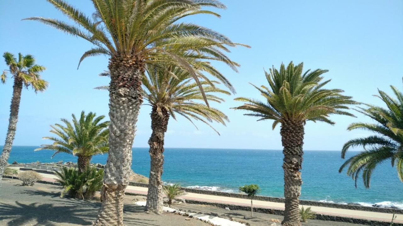 Luxury Villa Sea Front Costa Teguise Bagian luar foto