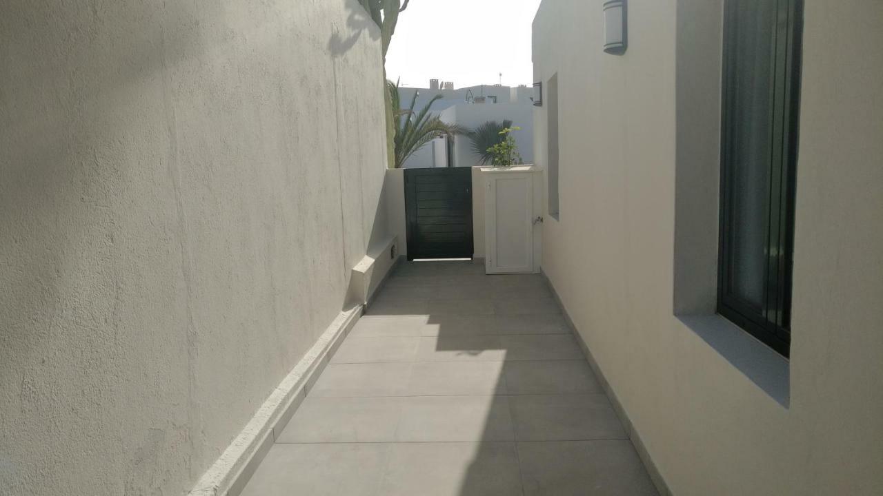Luxury Villa Sea Front Costa Teguise Bagian luar foto